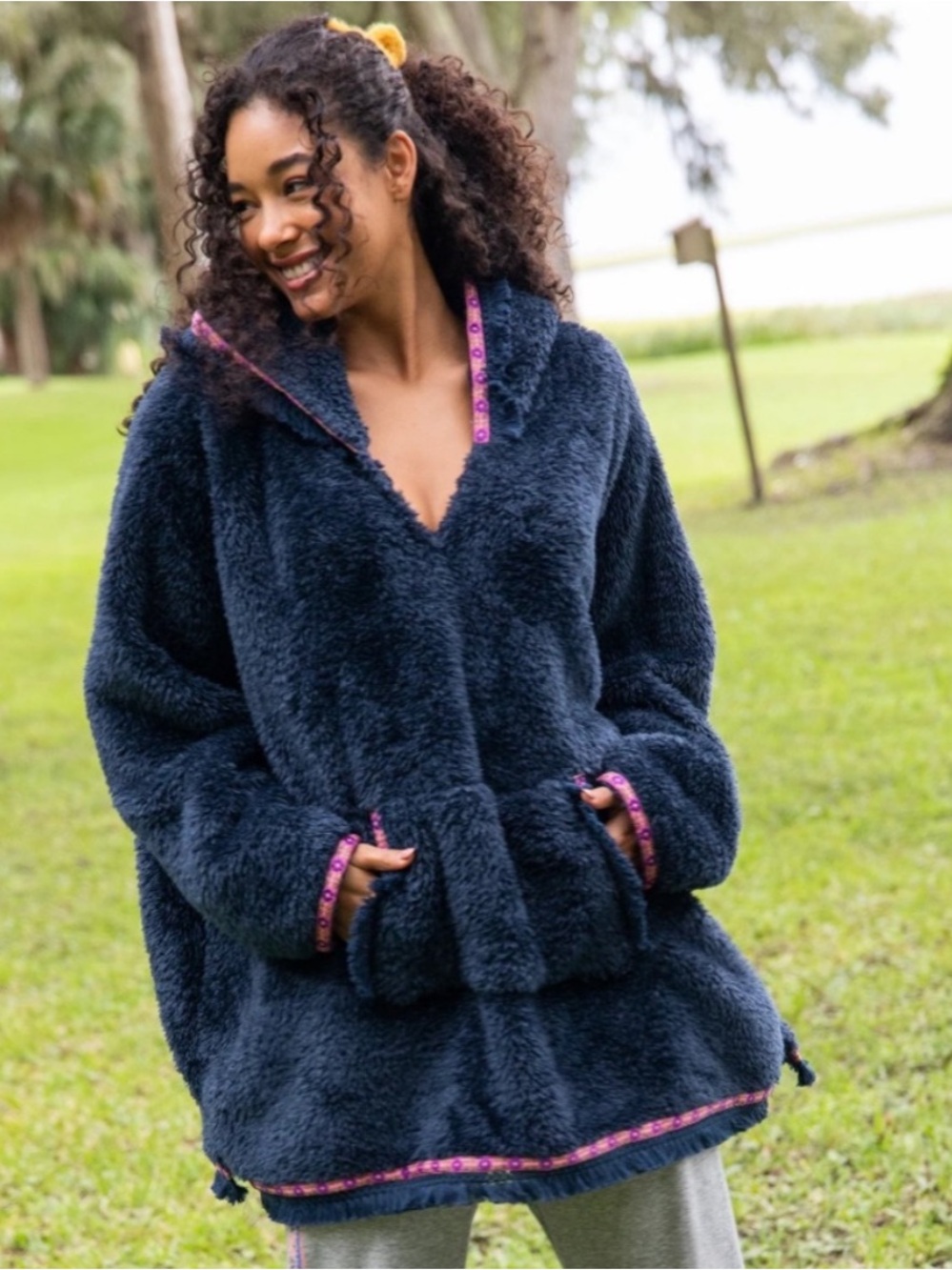 Natural Life Navy Sherpa Oversized Blanket Hoodie Pink Floral Ribbon Trim OS